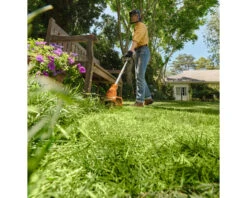 Stihl FSA60R Cordless Grass Trimmer Battery And Charger Set -Stih Machinery Shop FSA60RSetlifetsyle1