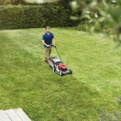 Honda HRX476 XB Cordless Lawnmower -Stih Machinery Shop HRX476XBMainImage