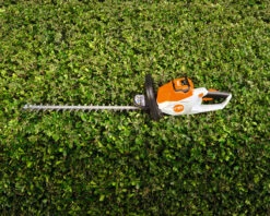 Stihl HSA50 Cordless Hedgetrimmer Set -Stih Machinery Shop HSA50Setlifestyle2