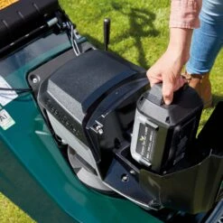 Hayter Harrier 41 Autodrive VS Cordless Lawnmower -Stih Machinery Shop HayterHarrier41CordlessLawnmower377 4