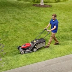 Honda HRX476 XB Cordless Lawnmower -Stih Machinery Shop Mainimage2 02eaa6b0 59cb 452c 89ec e78ece0aa188