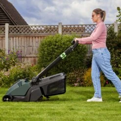 Hayter Hawk 36 Push Cordless Lawnmower -Stih Machinery Shop Mainimage2 20bc3f40 ece8 49eb 81ce 0b450993f519