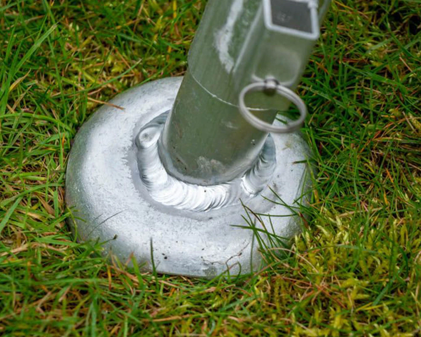 Henchman Professional Tripod Ladder - 3 Adjustable Legs 6 Henchman Professional Tripod Ladder - 3 Adjustable Legs - Image 4